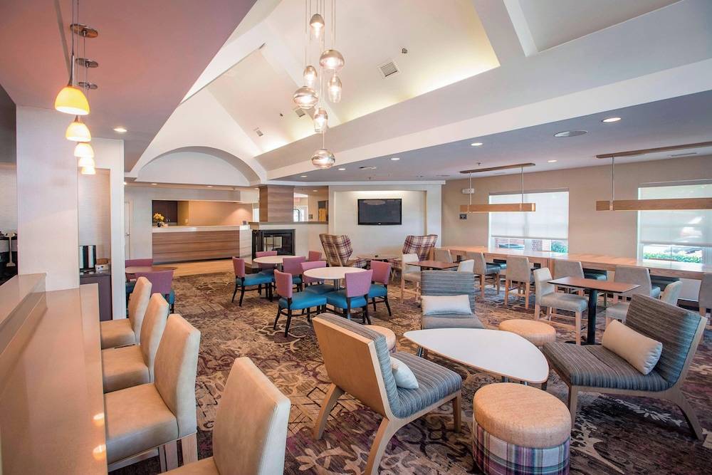 Residence Inn by Marriott Pensacola Downtown 2