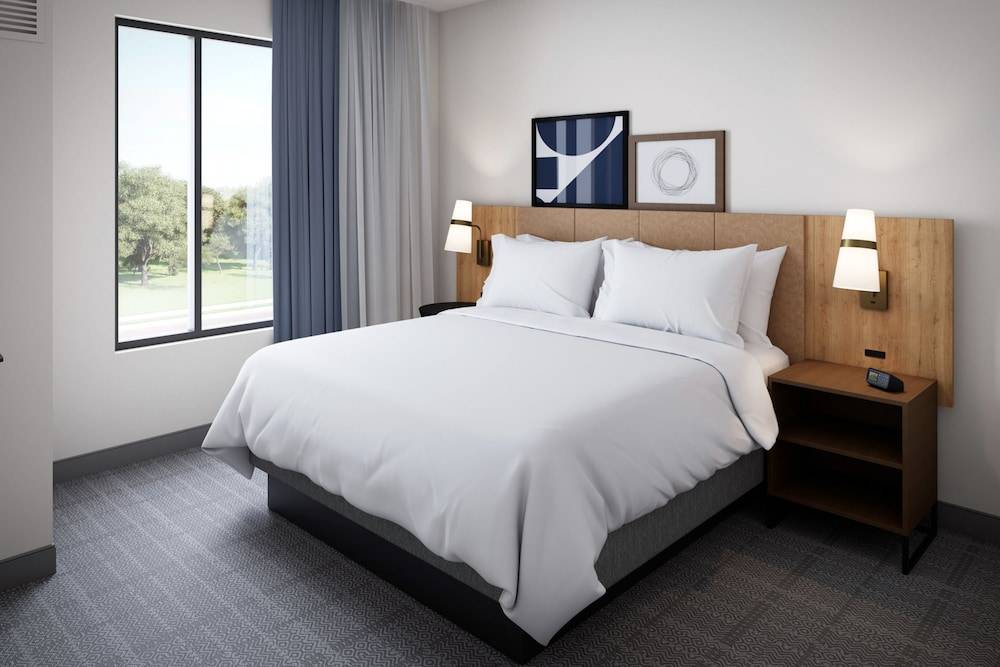 Staybridge Suites PENSACOLA AIRPORT by IHG 1