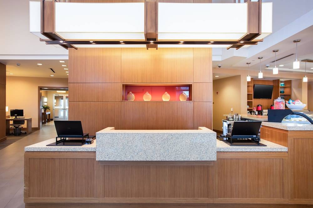 Hyatt Place Pensacola Airport 2