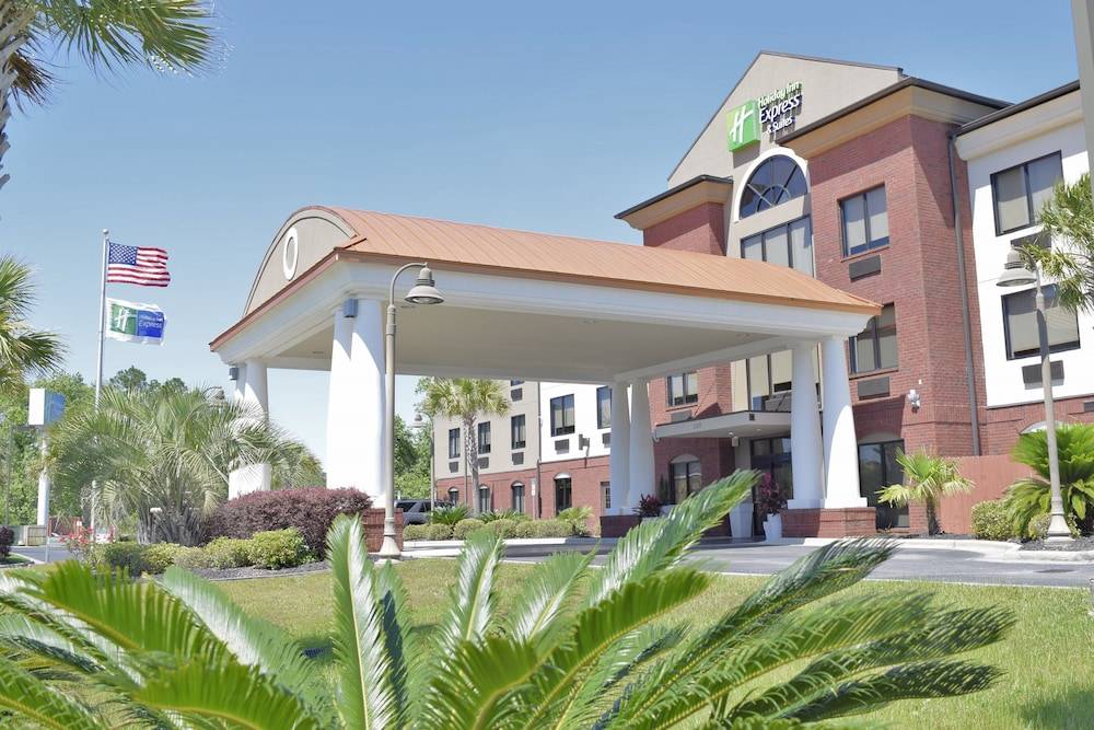 Holiday Inn Express & Suites PENSACOLA W I-10 by IHG 1