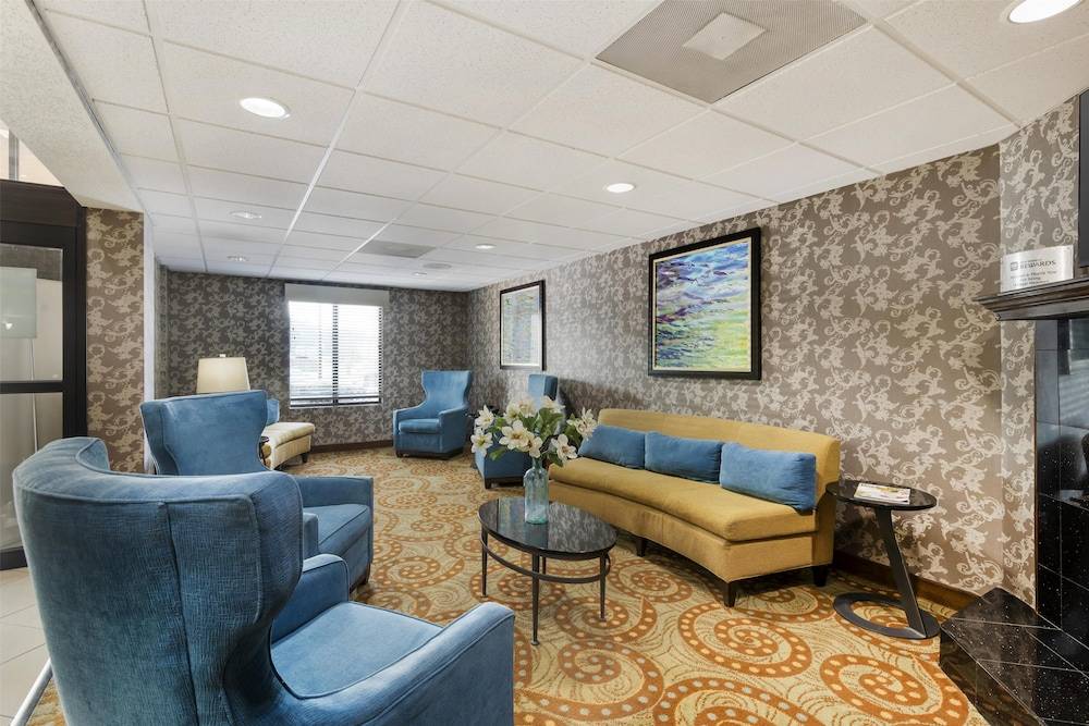 Best Western Plus Richmond Hill Inn 2