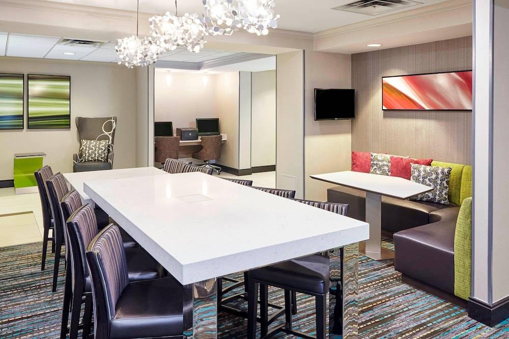 Residence Inn by Marriott Chicago Schaumburg/Woodfield Mall 2