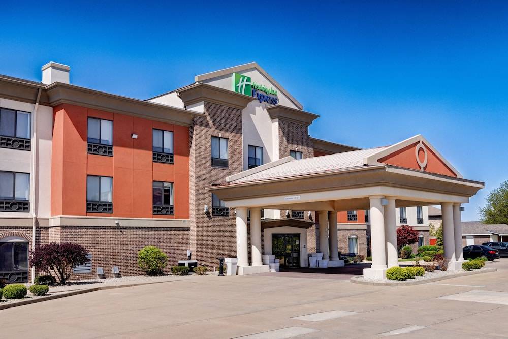 Holiday Inn Express & Suites SHELBYVILLE INDIANAPOLIS by IHG 1