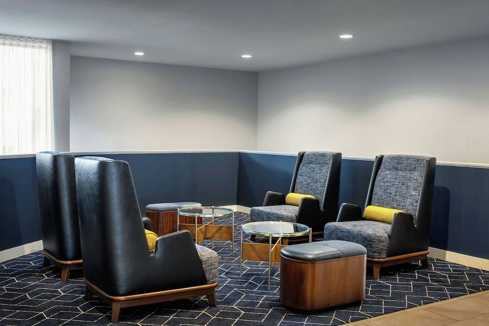 Courtyard by Marriott Minneapolis-St. Paul Airport 2