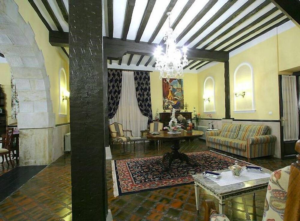 Hotel Palacio La Casona de Cerrazo 2