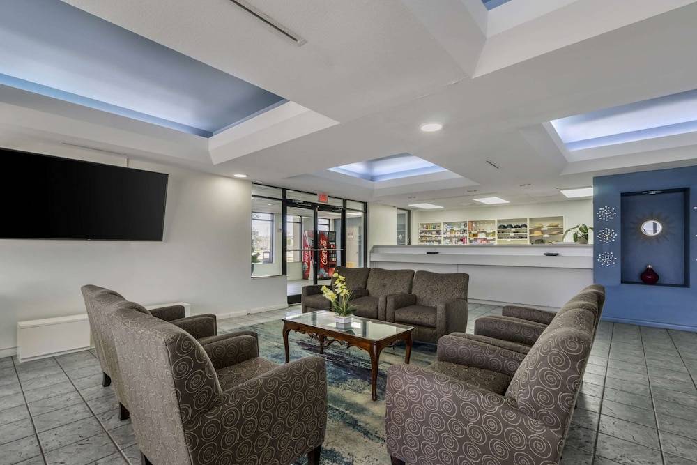 Rodeway Inn Wesley Chapel 2