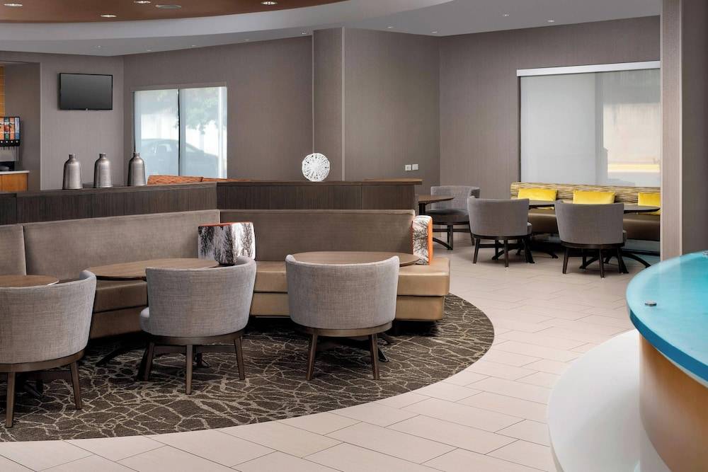SpringHill Suites Alexandria 2