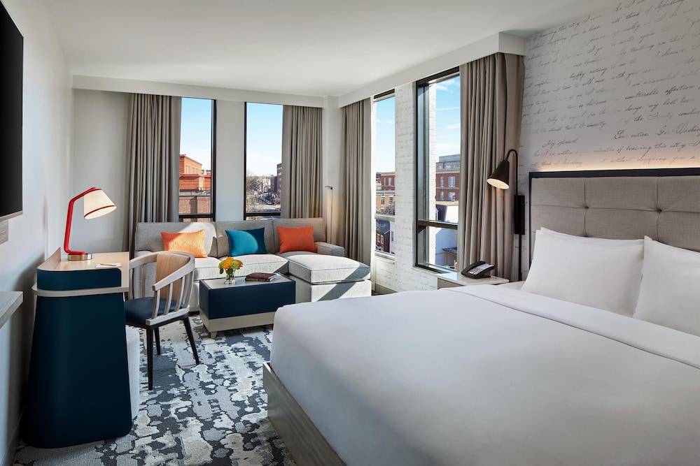 Hyatt Centric Old Town Alexandria 1