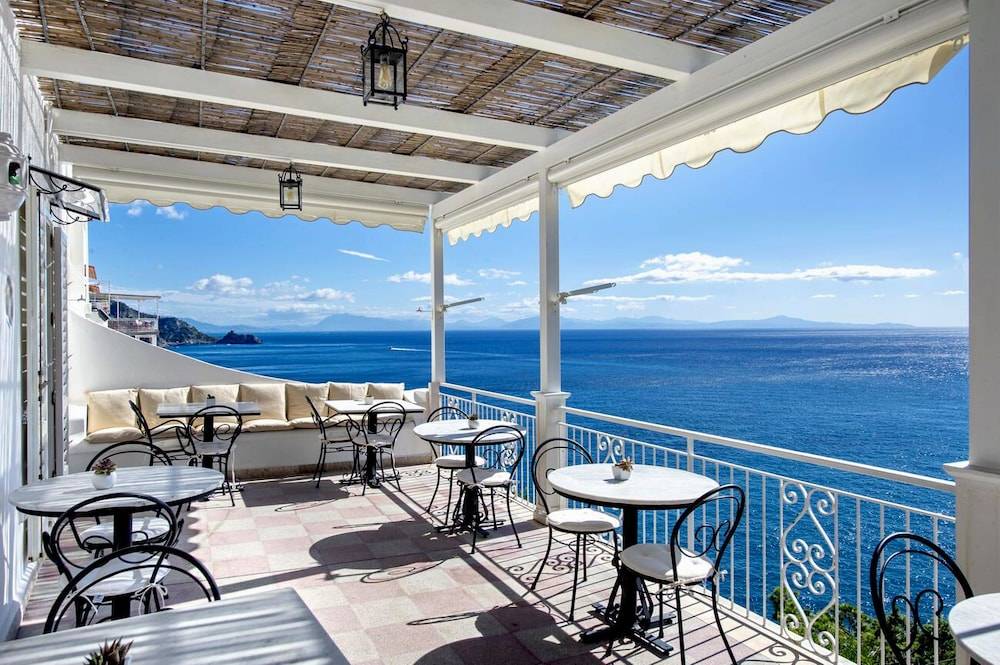 Maresca Hotel Praiano 1