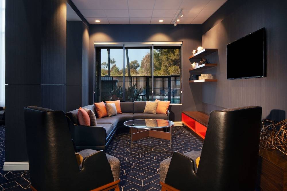 Courtyard by Marriott Newark Silicon Valley 2