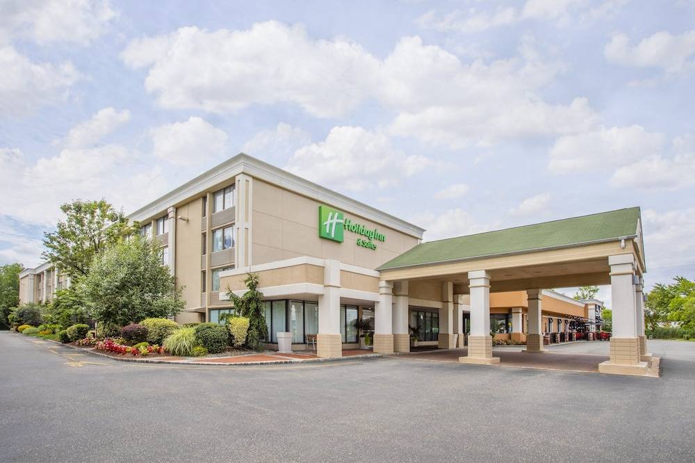 Holiday Inn & Suites PARSIPPANY FAIRFIELD by IHG 1