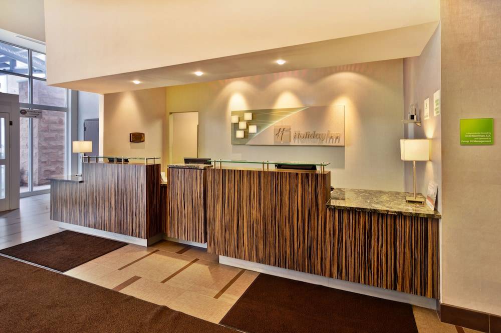 Holiday Inn DETROIT METRO AIRPORT by IHG 2