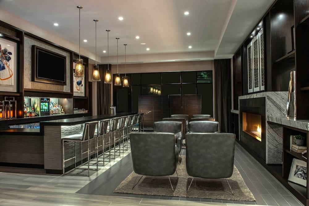 Fairfield Inn & Suites by Marriott Boston Waltham 2