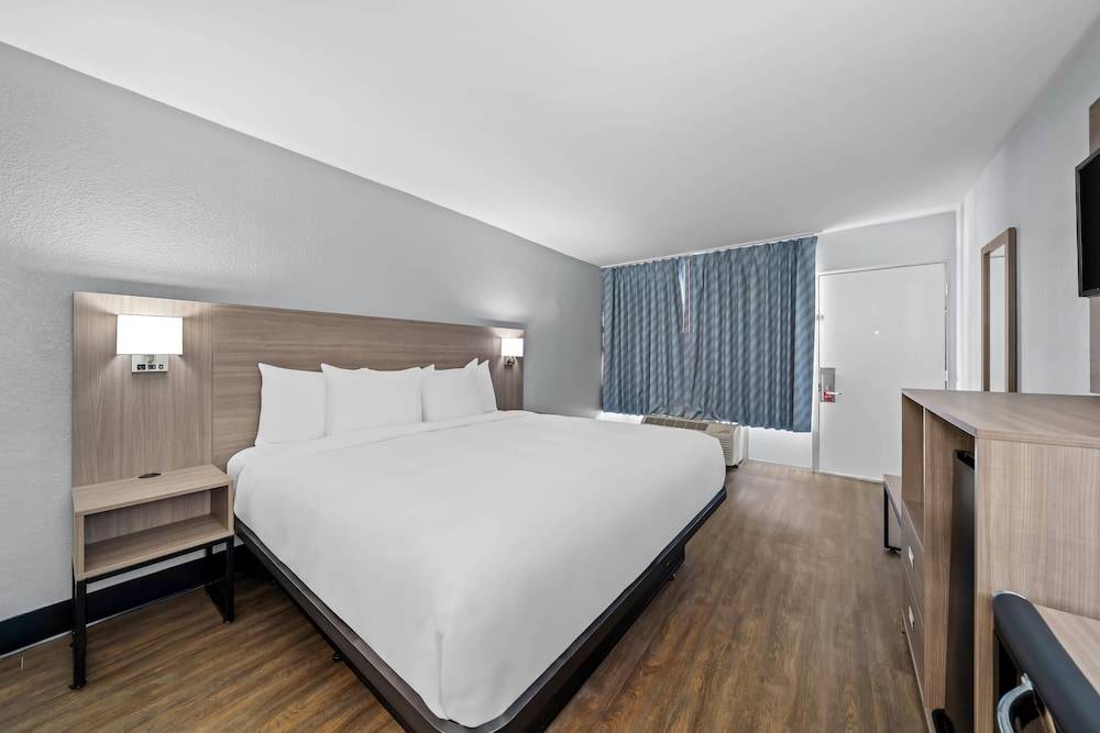 Econo Lodge Daytona Beach - Speedway 1
