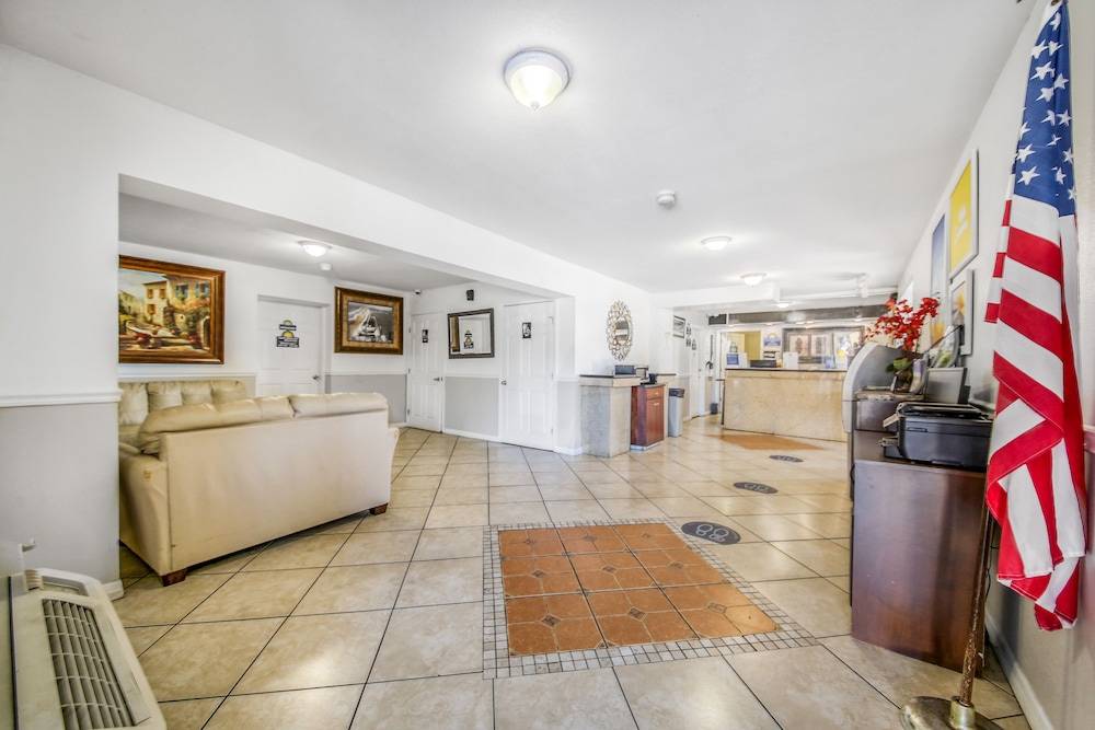 Econo Lodge Daytona Beach - Speedway 2