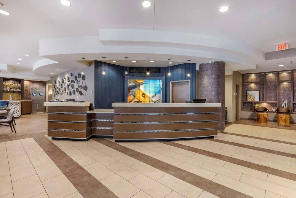Cambria Hotel Rockville 2