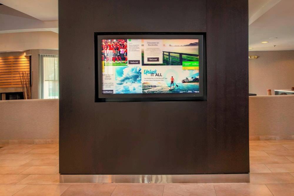 Courtyard by Marriott Rockville 2