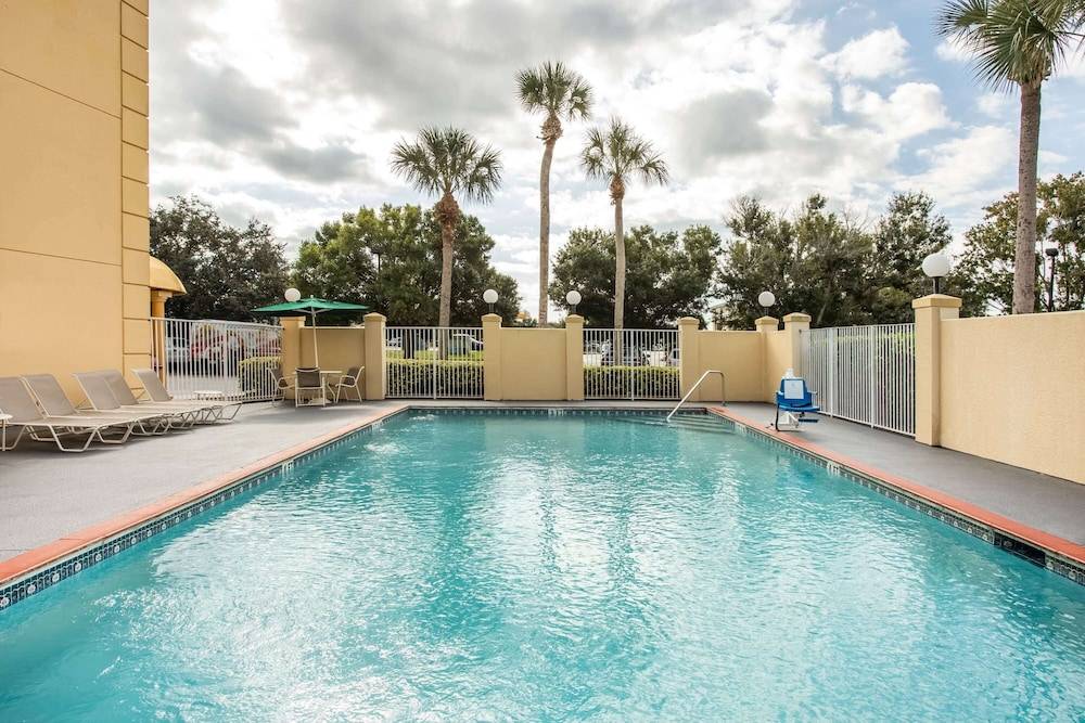 La Quinta by Wyndham Melbourne Viera 1