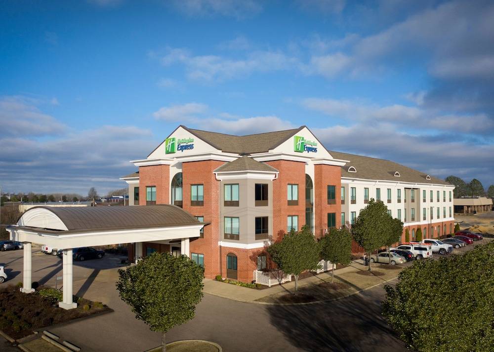 Holiday Inn Express & Suites OLIVE BRANCH by IHG 1