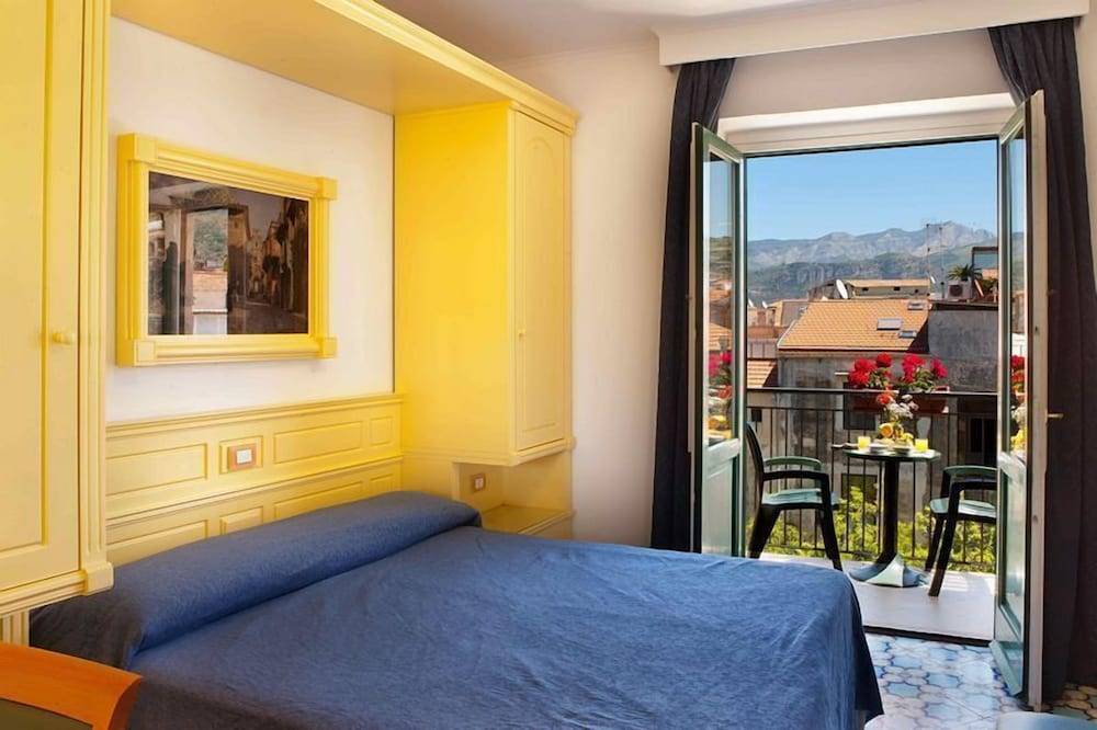 Hotel Astoria Sorrento 1