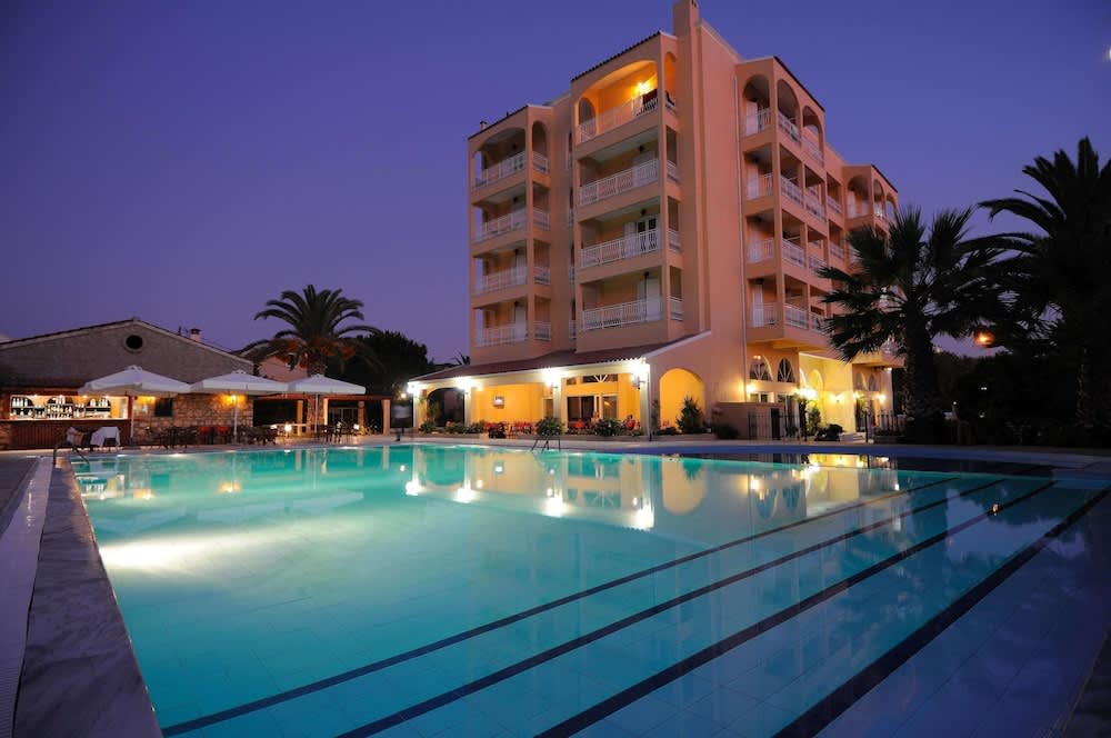 Sunset Hotel 1