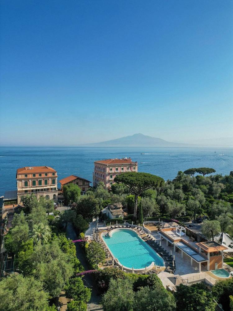Grand Hotel Excelsior Vittoria 1