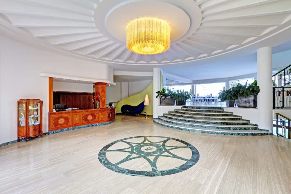 Grand Hotel President 2