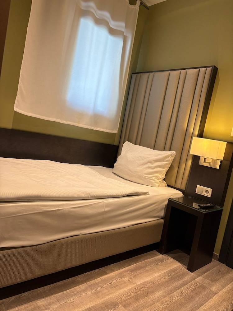 Hotel Athen Kelsterbach Frankfurt Airport 1