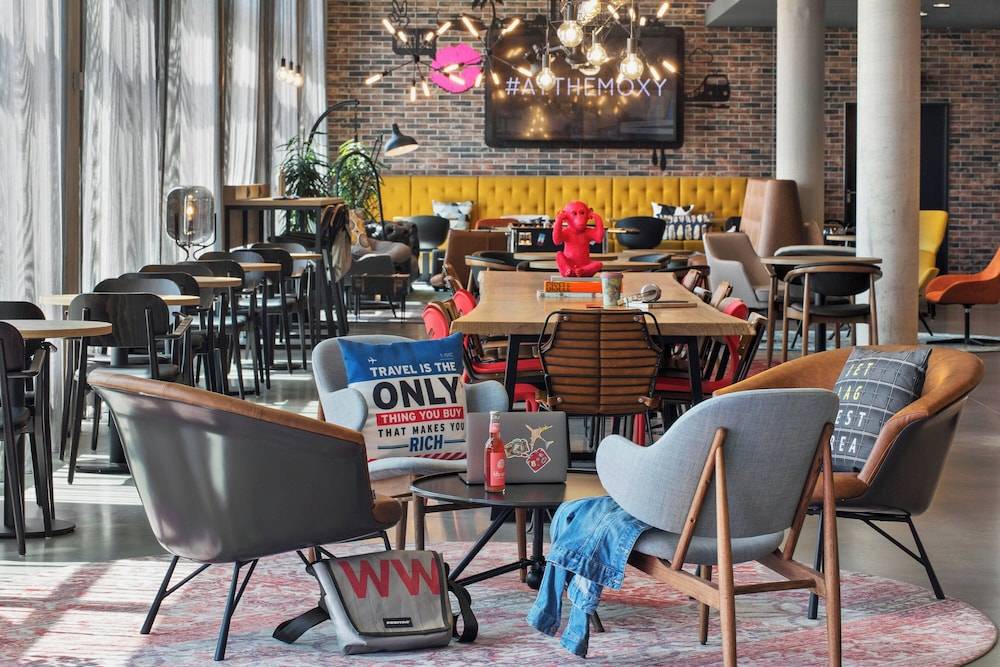 Moxy Frankfurt Airport Kelsterbach 1