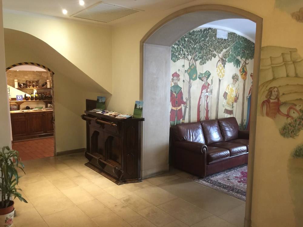 Oste del Castello Wellness & Bike Hotel 1