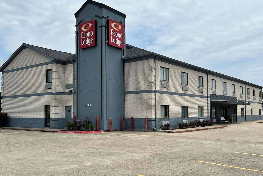 Econo Lodge Beaumont I-10 South 1