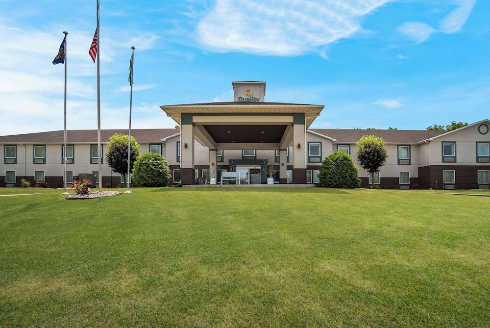 Quality Inn & Suites Chambersburg Northeast 1