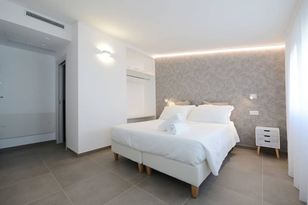 Miramed rooms 1