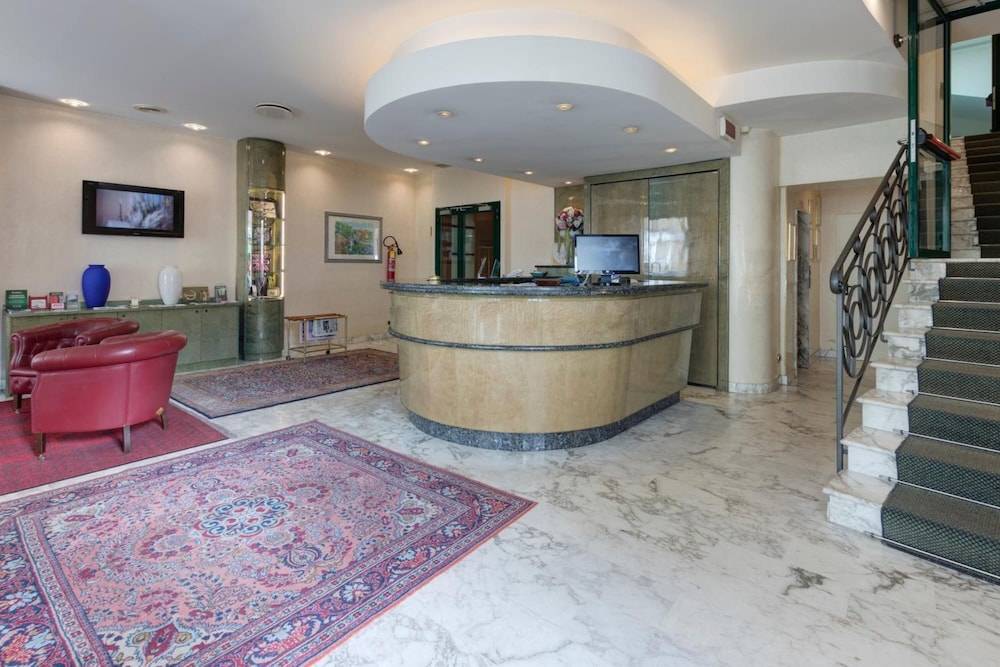 Palace Hotel 2