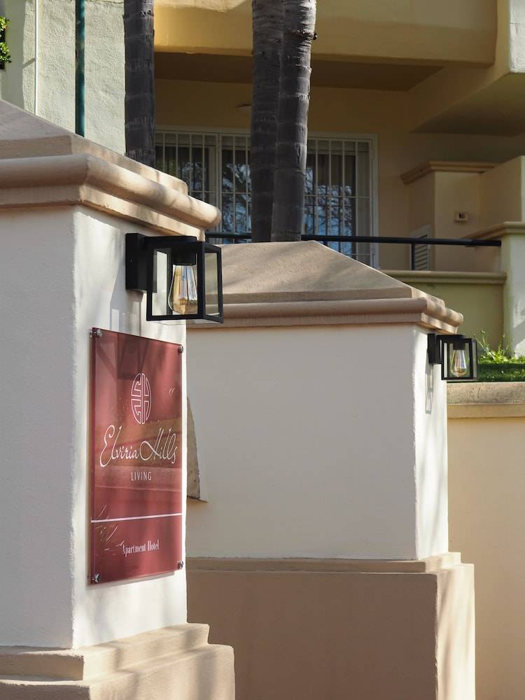 Elviria Hills Living 1