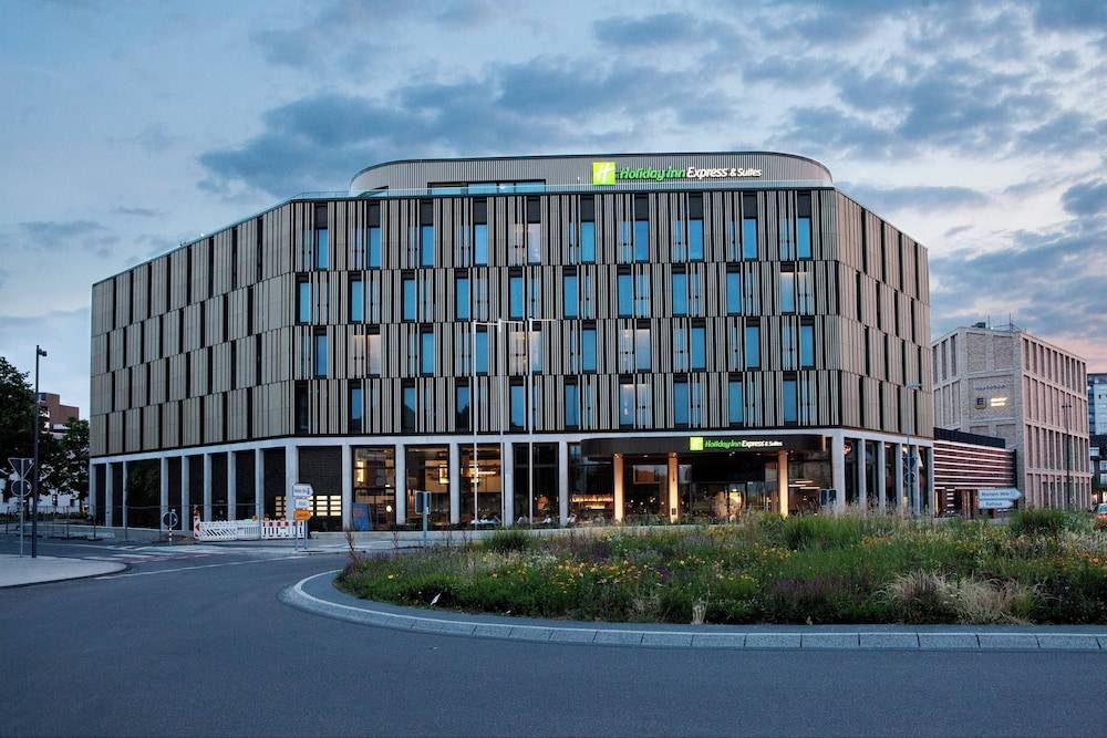 Holiday Inn Express & Suites Monheim am Rhein by IHG 1