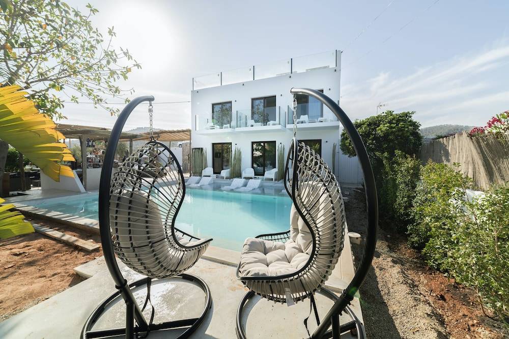 PAIISE Hotels 1