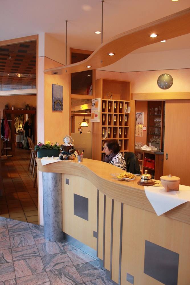 Hotel-Restaurant Fröhlich 2