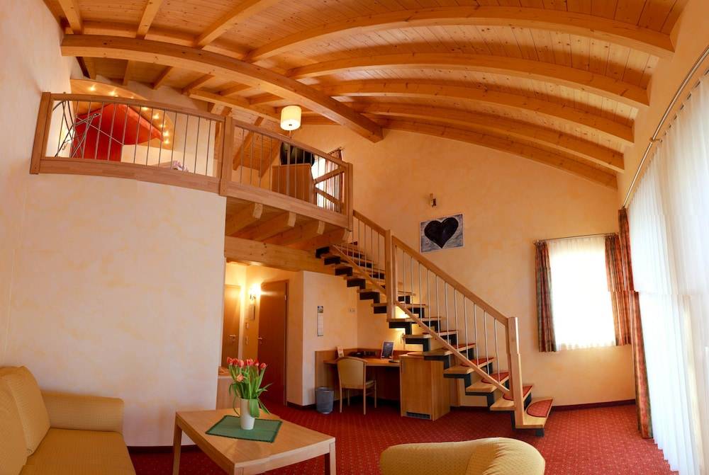 Hotel-Restaurant Fröhlich 1