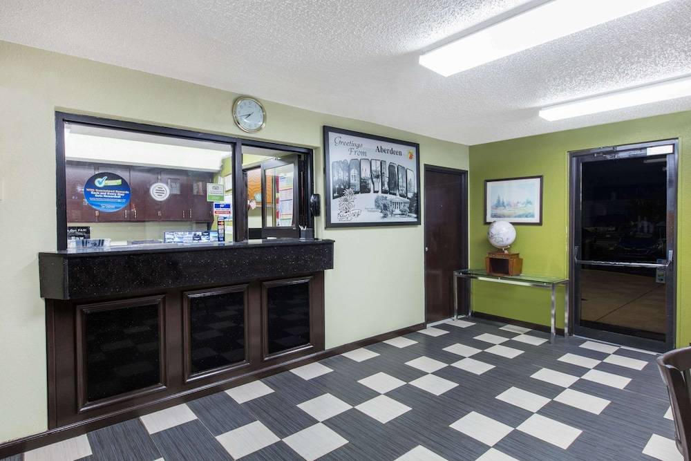 Super 8 by Wyndham Aberdeen MD 2