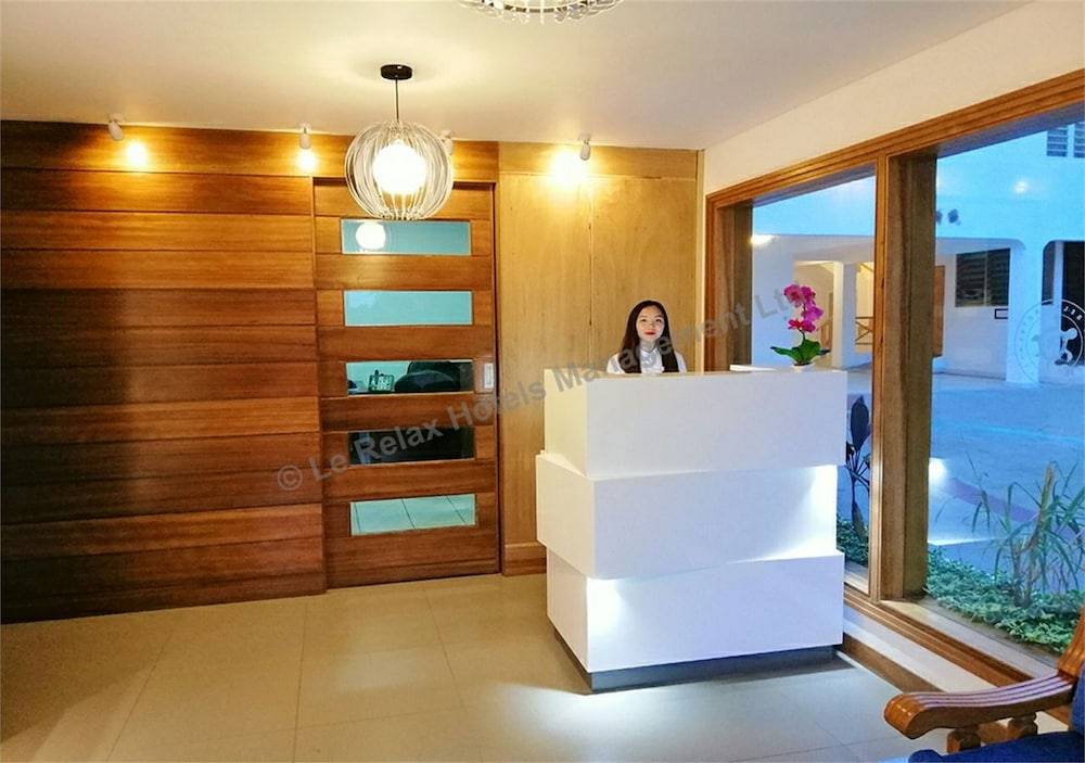 Le Relax Hotel and Restaurant 2