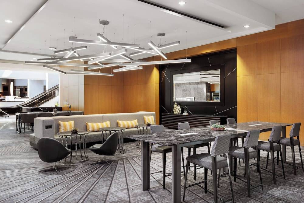 Crystal Gateway Marriott 2