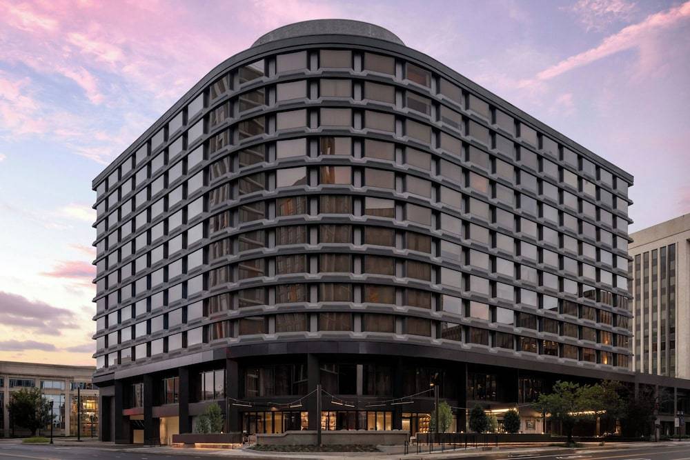 AC Hotel by Marriott Arlington National Landing 1