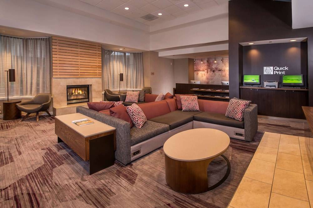 Sonesta Select Arlington Rosslyn 1