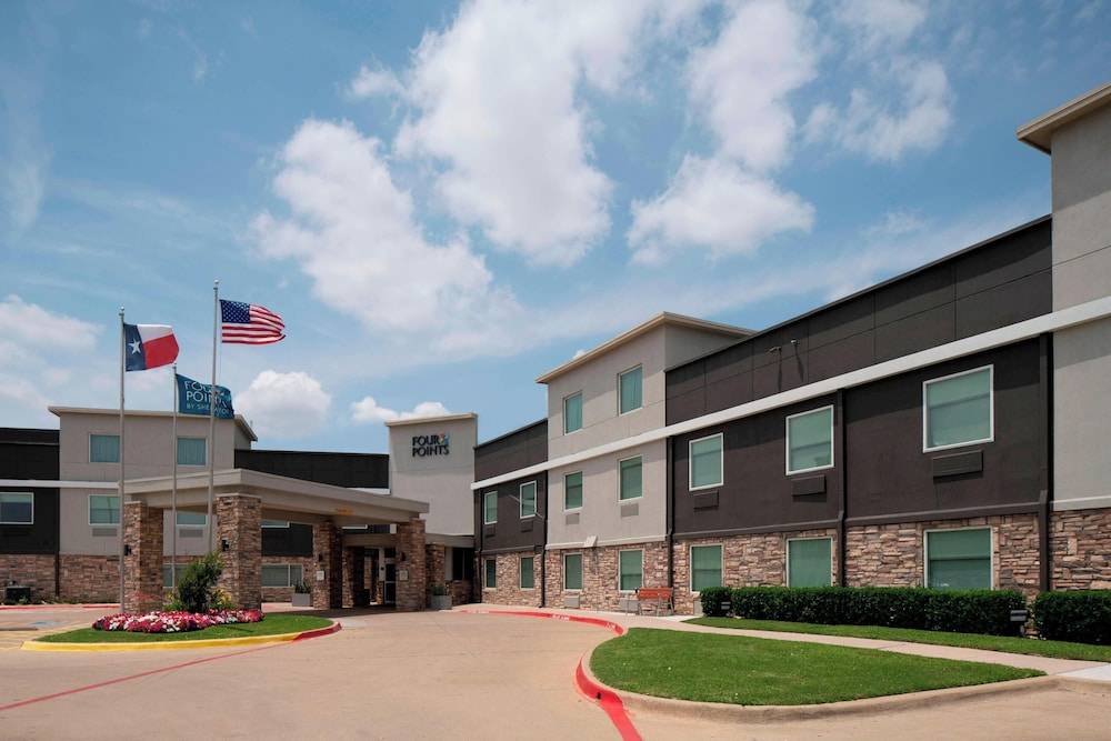 Four Points by Sheraton Dallas Arlington Entertainment District 1