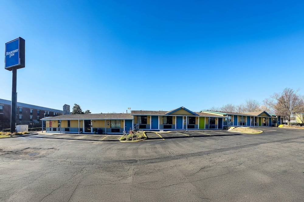 Rodeway Inn Auburn Hills - Detroit 1