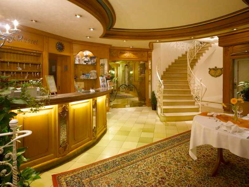 Flair Hotel Weinstube Lochner 2