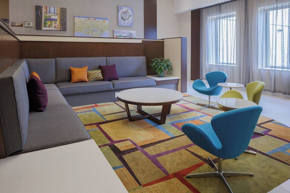 Fairfield Inn & Suites by Marriott Belleville 2