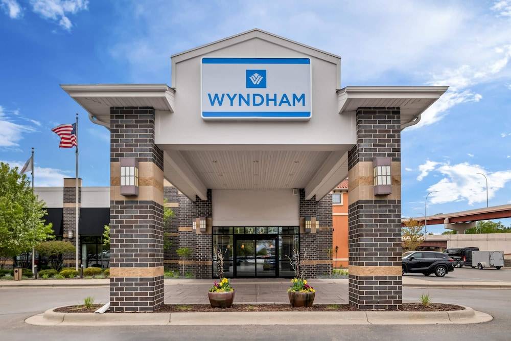 Wyndham Bloomington - Mall of America 1