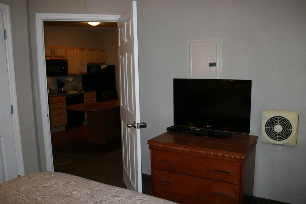 Candlewood Suites BORDENTOWN-TRENTON by IHG 2